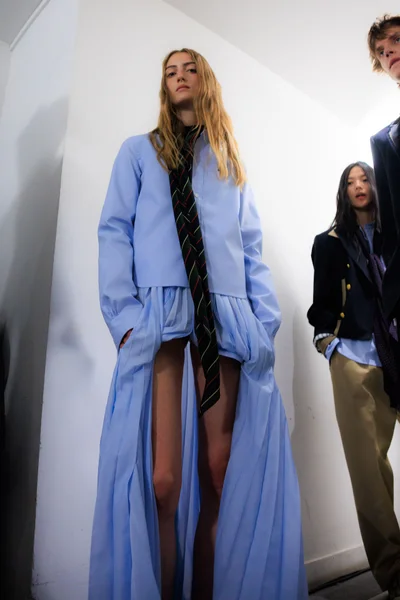 Look 19